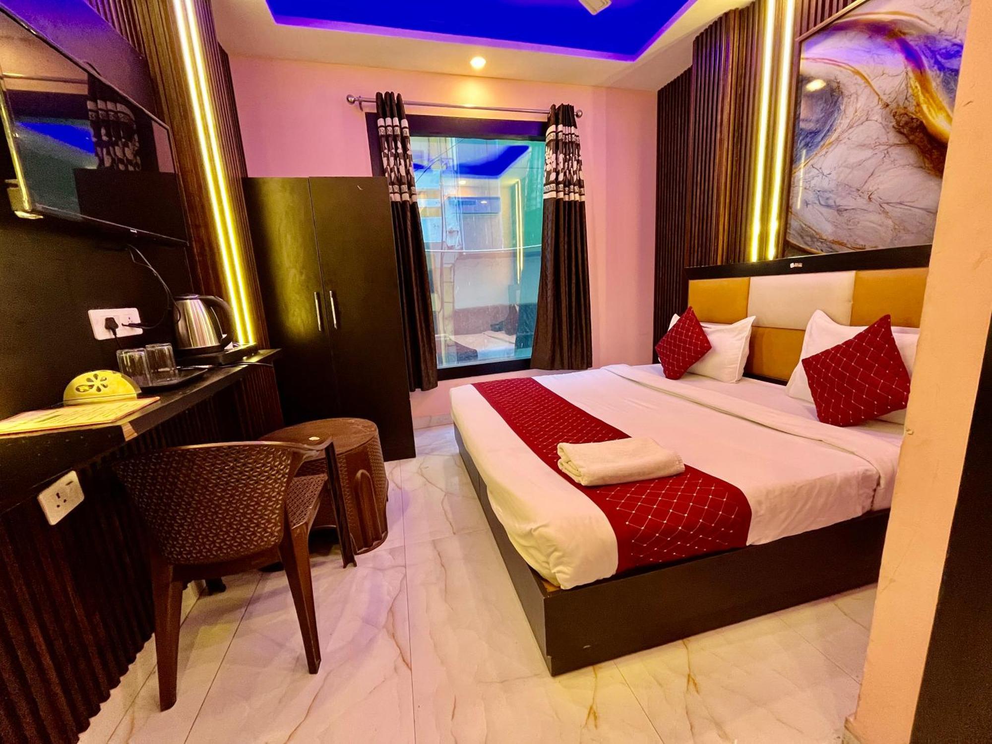 Jupiter Plaza Delhi Airport Hotel New Delhi Exterior photo
