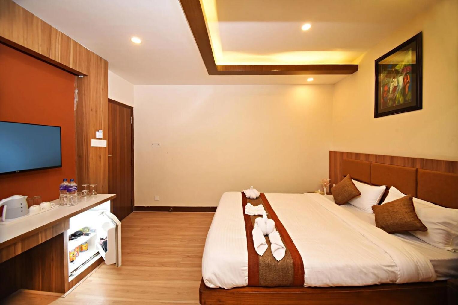Jupiter Plaza Delhi Airport Hotel New Delhi Exterior photo