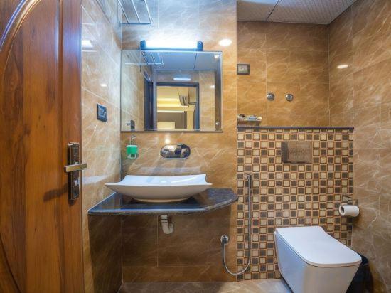 Jupiter Plaza Delhi Airport Hotel New Delhi Exterior photo